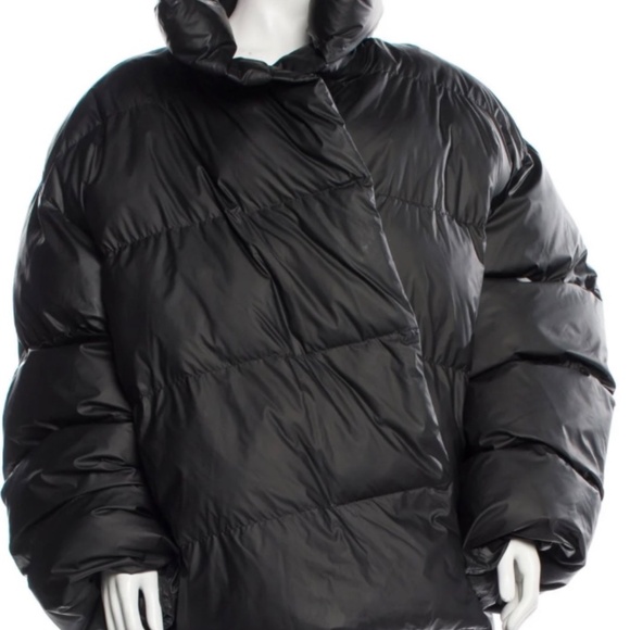 NWT BALENCIAGA $3650 Unisex Black Wrap Puffer LOGO COAT L - Picture 2 of 6